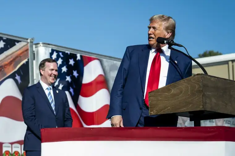 GOP billionaire trying to woo Trump's support in key Georgia race bankrolled his 2024 presidential rivals - 2