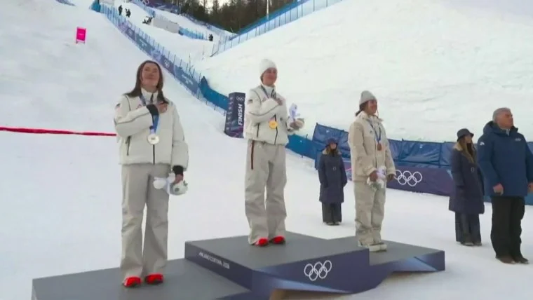 ‘Moment of shame’: Ukrainian athlete disqualified over helmet - 4