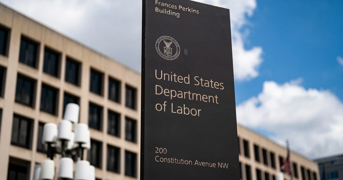 Trump plans to nominate a ‘data nerd’ to lead Bureau of Labor Statistics. - 1