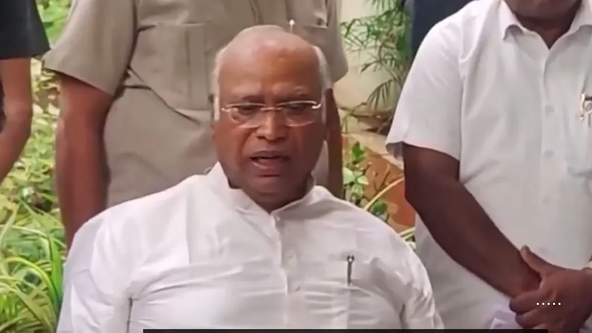 Rayan Cherki is told to REMOVE Liverpool shirt after annoying Man City coaching staff by wearing it on the bench after swapping with fellow substitute Hugo Ekitike in bizarre incident - as fans slam Reds striker - 2