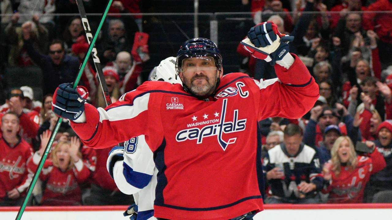 Trades, drama and playoff races: What to know as NHL season fires back up - 3