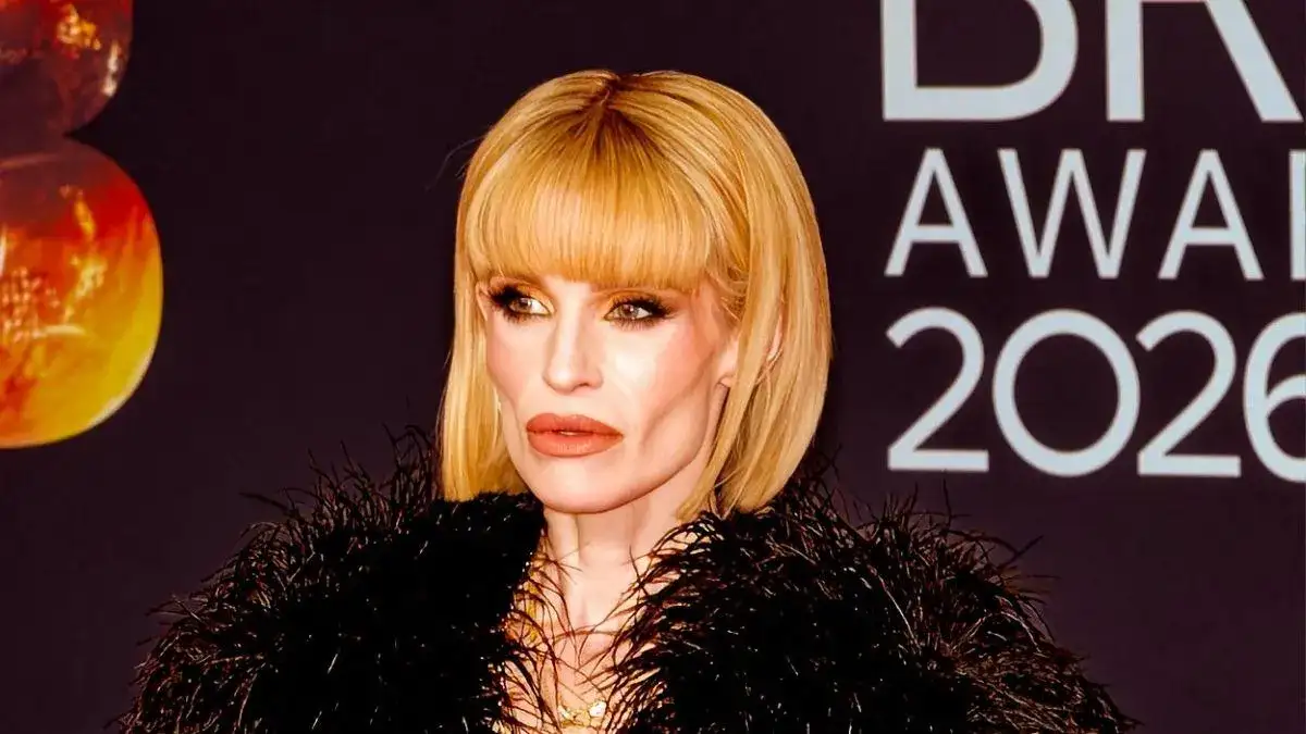 Kelly Osbourne shares photos of new hairdresser partner Kiinicki after being seen 'all over each other' following her split from fiancé Sid Wilson - 2