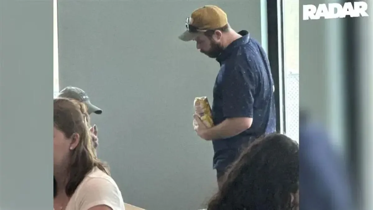 Joseph Duggar's father Jim Bob slams his 'terrible decisions' in jail letter as sisters Jana and Jessa break silence on his child molestation charges - 3