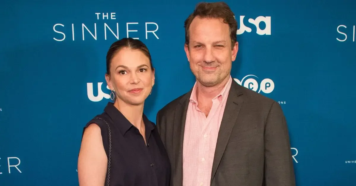 Hugh Jackman, Sutton Foster Wedding Plans Hit A Snag As Actor's Kids Remain 'Steadfastly Loyal' To Mum: Report - 4