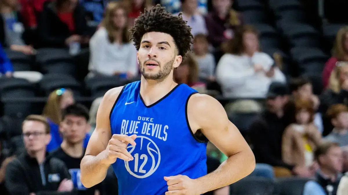 Giannis Antetokounmpo questions relationship with Bucks as NBA investigates team's statements about his health - 2