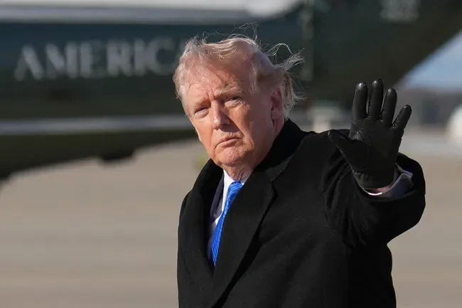 Clock's Ticking: Trump Warns Iran They’ve Got 48 Hours to Open Hormuz or Face Hell Raining Down - 2