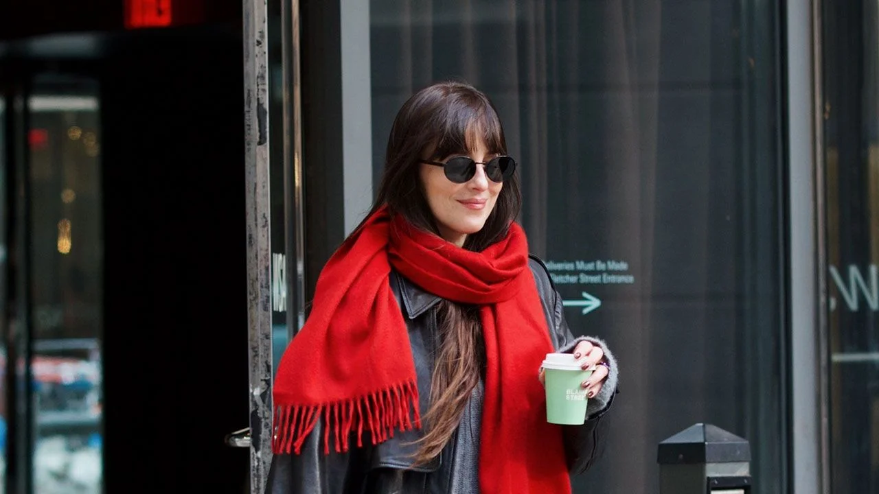 Dakota Johnson Found a Loafer Replacement to Pair With Slim Jeans in Spring 2026 - 1