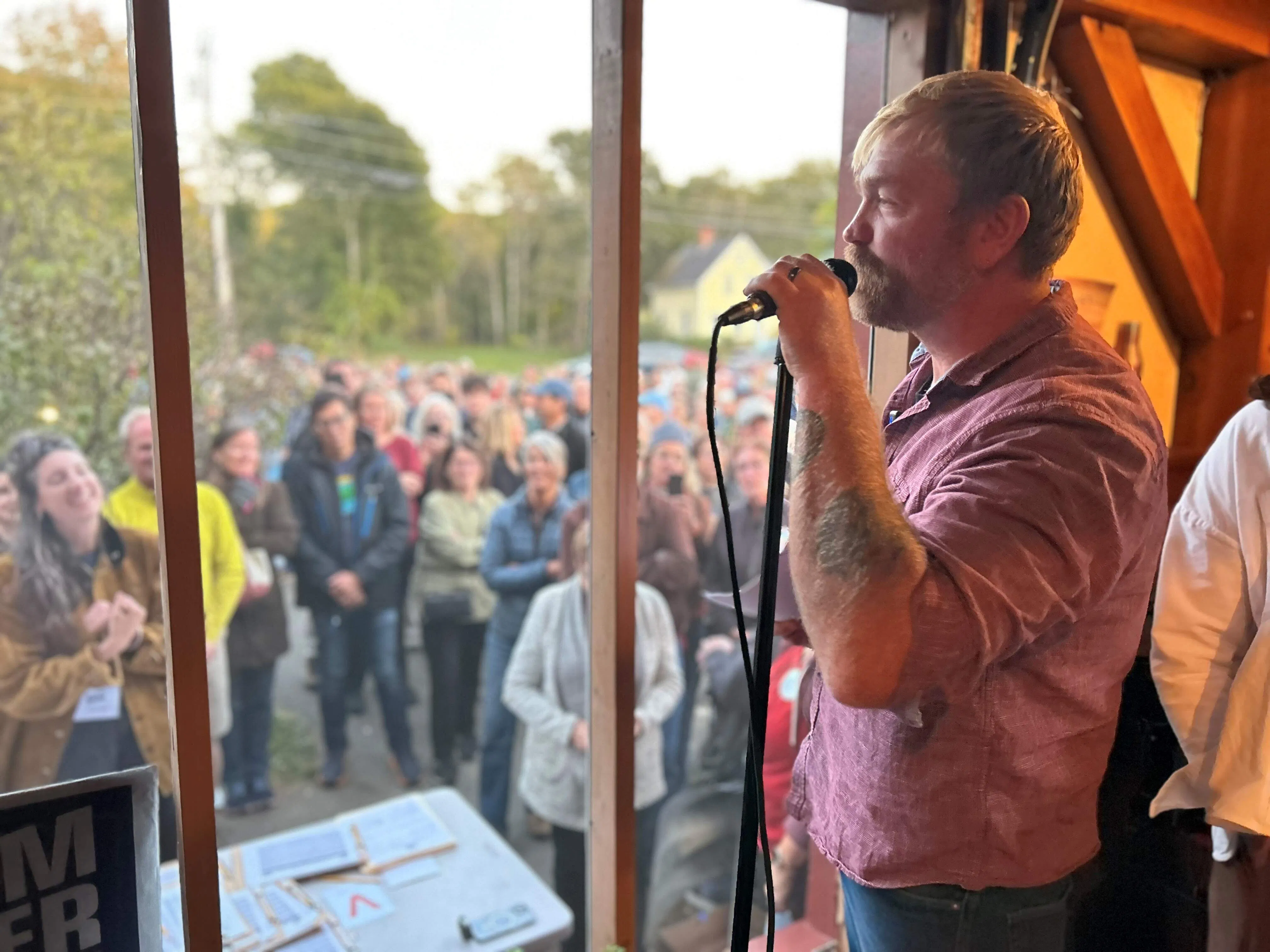 Platner's political outsider vibe gains steam in Maine among Dems... - 3