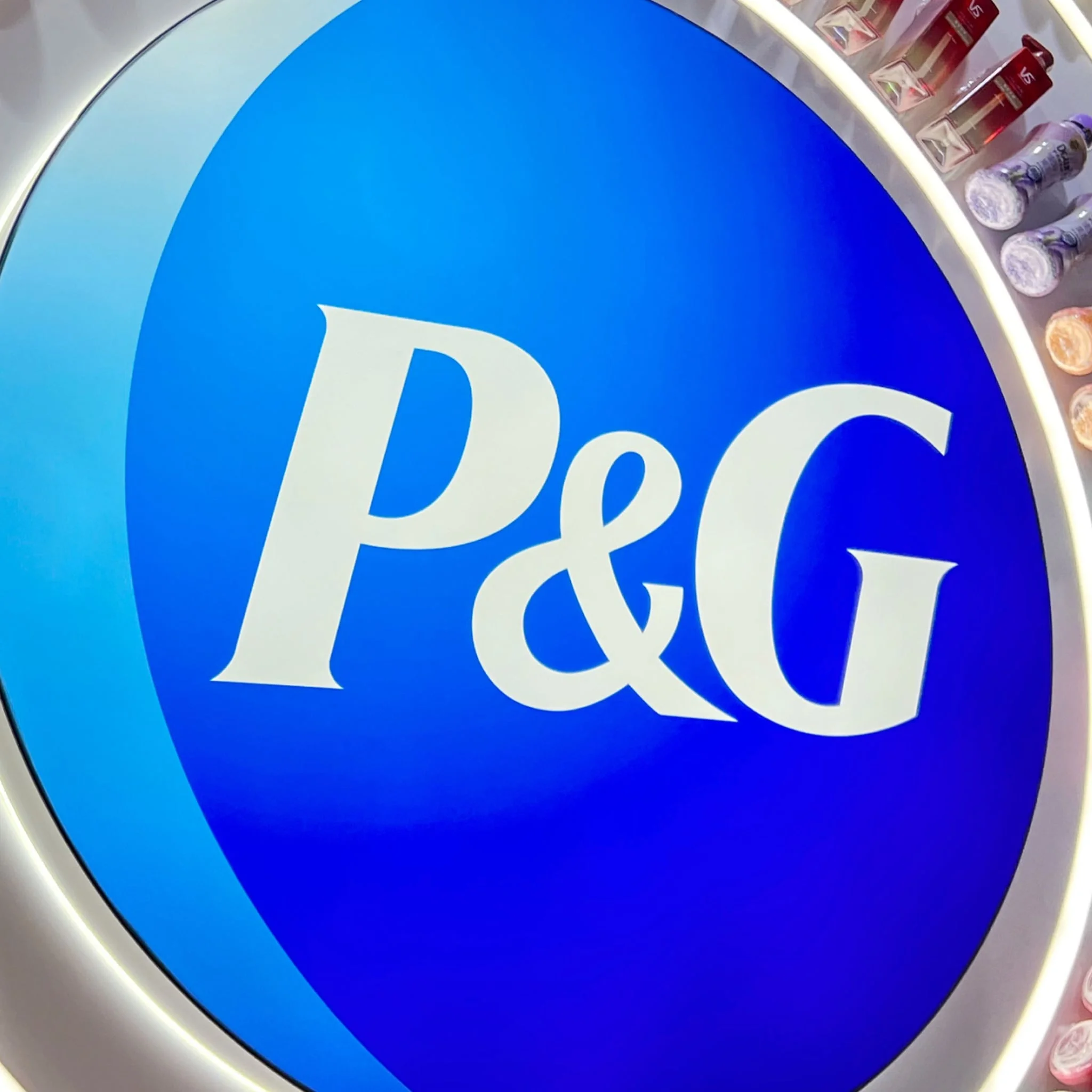 Walmart Expects Growth Streak to Continue as New Chief Takes Over - 4