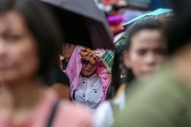 UConn overwhelms UTSA as Huskies roll in March Madness opener - 3