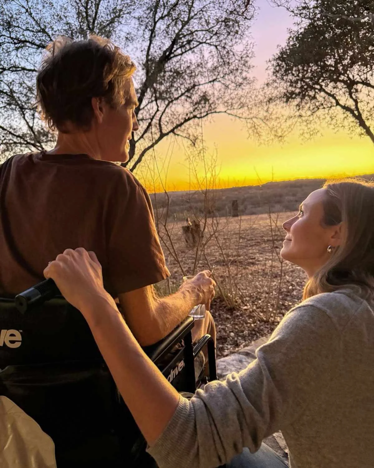 James Van Der Beek seen in heartbreaking final photo with Alfonso Ribeiro taken moments before 'last goodbye' - 4