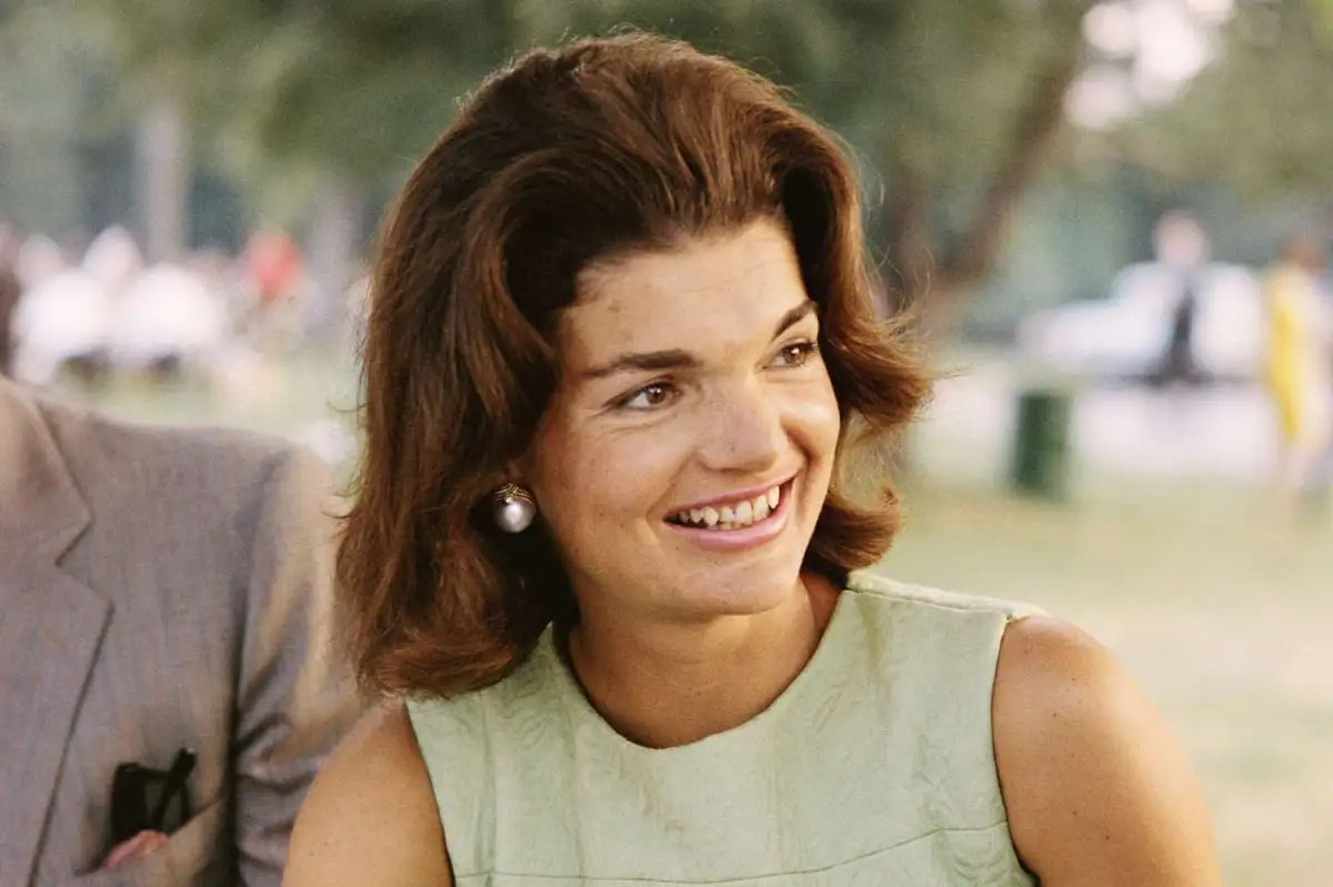 From 1994: Jacqueline Kennedy Onassis Dies of Cancer at 64 - 4