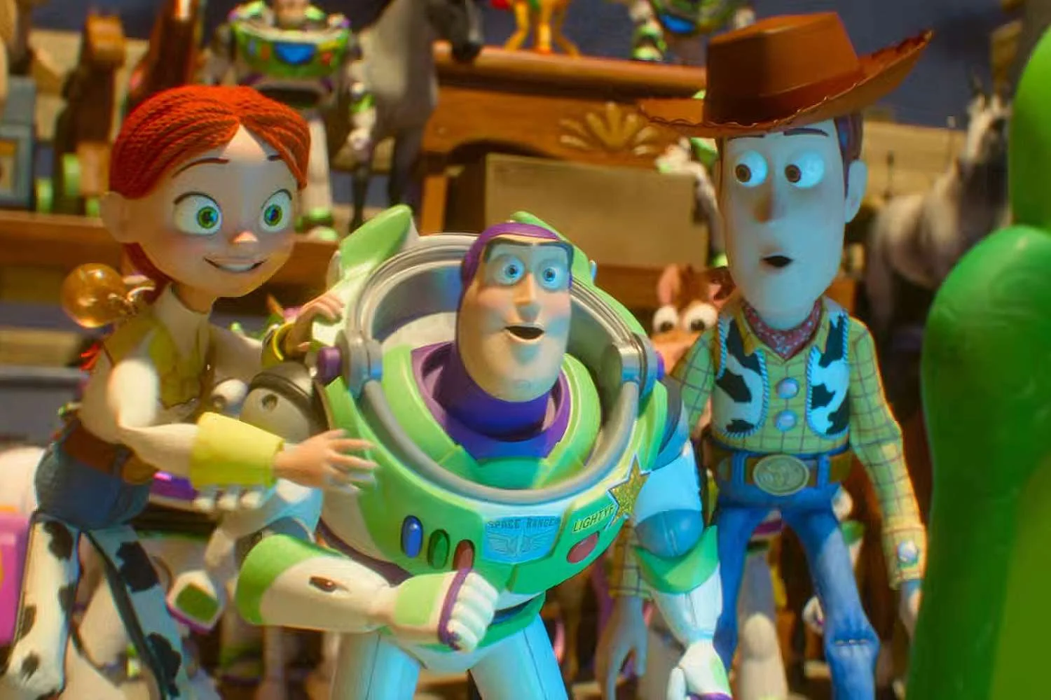 Woody and Buzz reunite in trailer for Toy Story 5 - 1