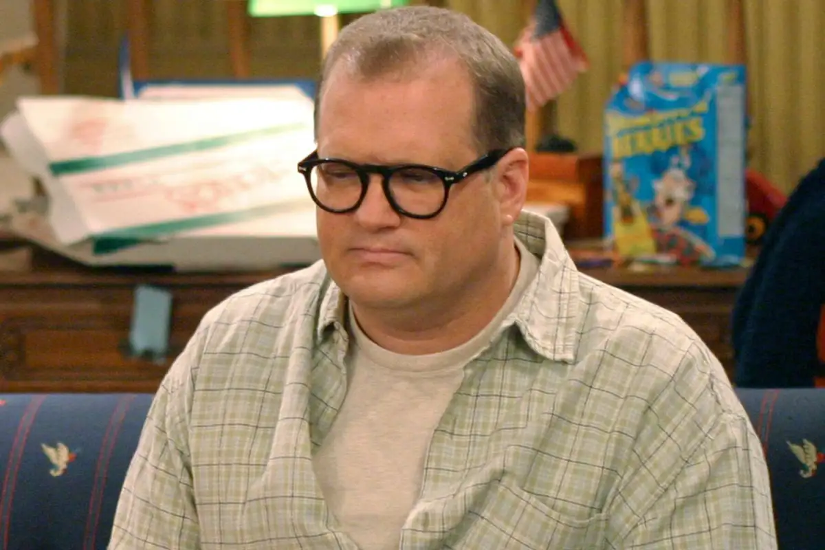 Drew Carey Details Ignoring Heart Attack Before Date With Girlfriend - 2