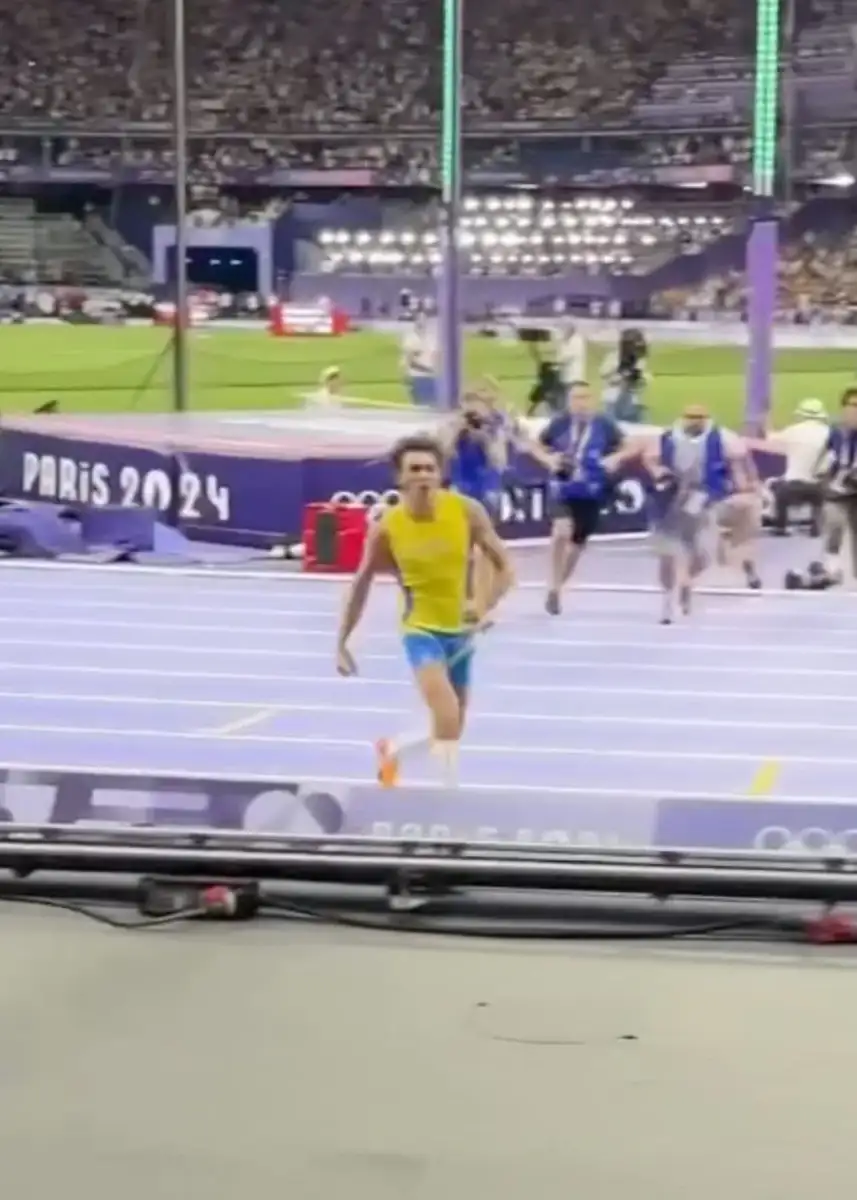 Olympic champion pole vaulter Mondo Duplantis marries glamorous girlfriend in secret - and says he 'doesn't care' about missing events for his wedding - 4