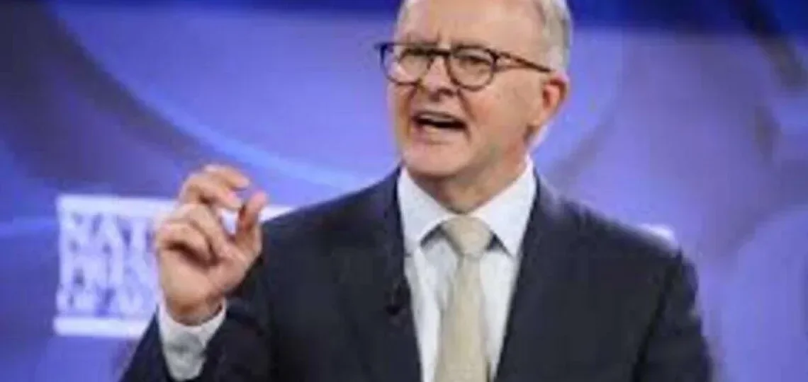 Harlequins sign England's Furbank from Northampton - 2