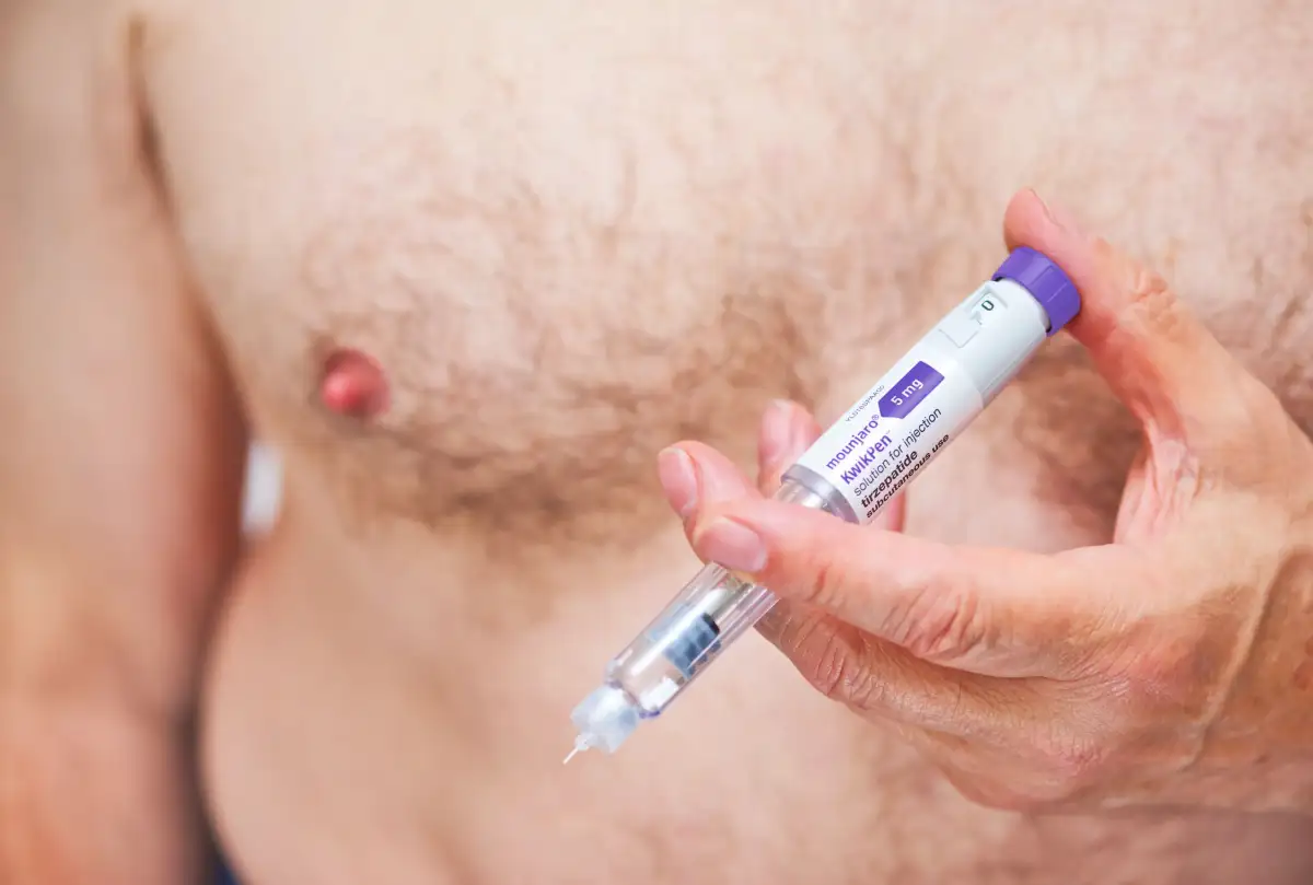 NHS doctor's warning to anyone 'considering' using weight loss jabs - 4