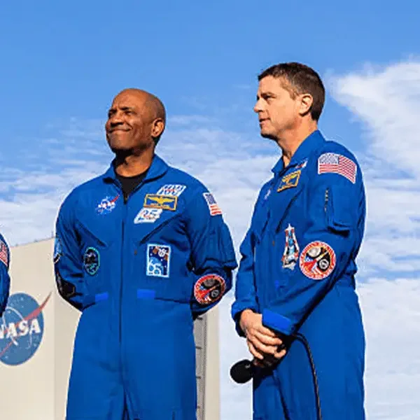 How to watch NASA’s moon crew splash down at end of historic mission - 2