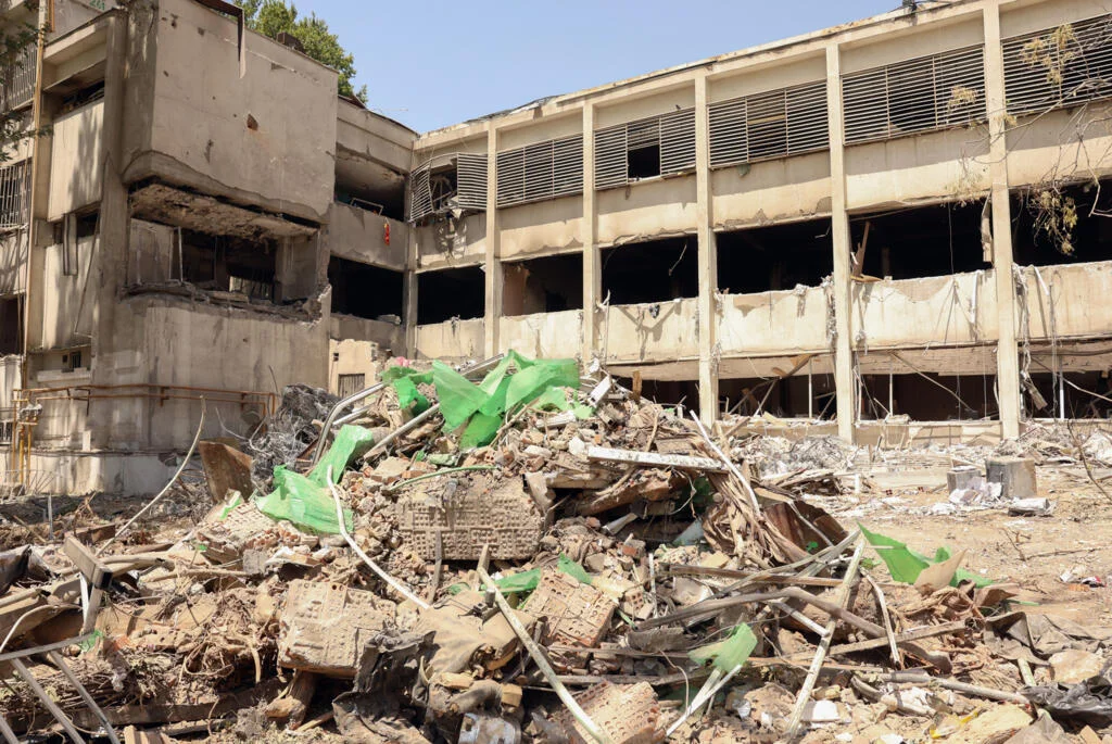 Separate talks on Iran and Ukraine-Russia set for Tuesday in Geneva, source says - 2