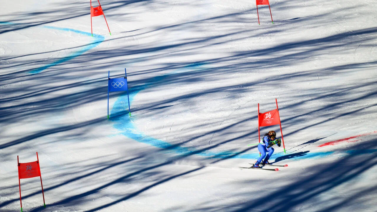 Brignone wins Olympic giant slalom; Shiffrin 11th - 4