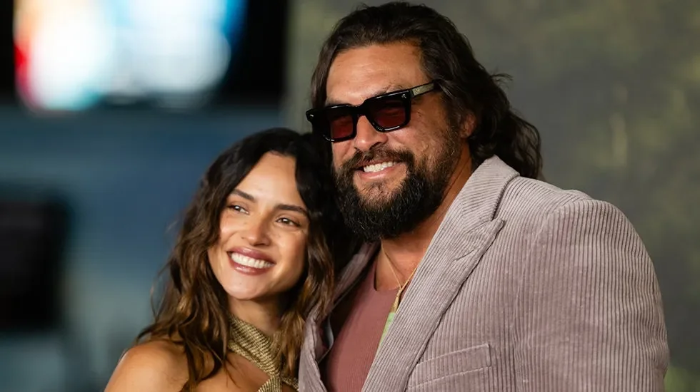 Jason Momoa escapes Hawaiian family home amid raging floods - 1