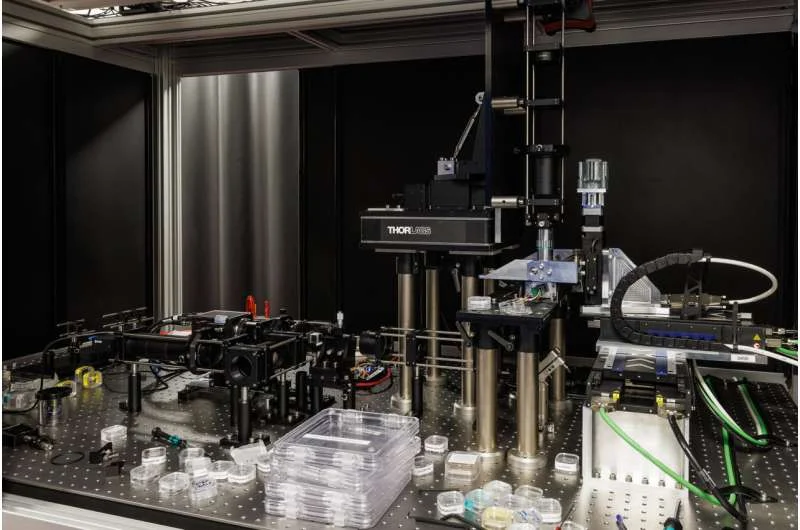 Microsoft develops storage that lets you backup data that lasts 10,000 years - 1