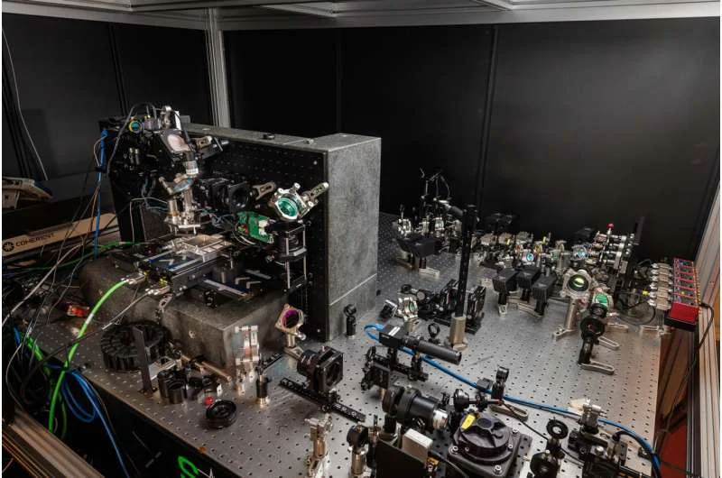 Microsoft develops storage that lets you backup data that lasts 10,000 years - 2