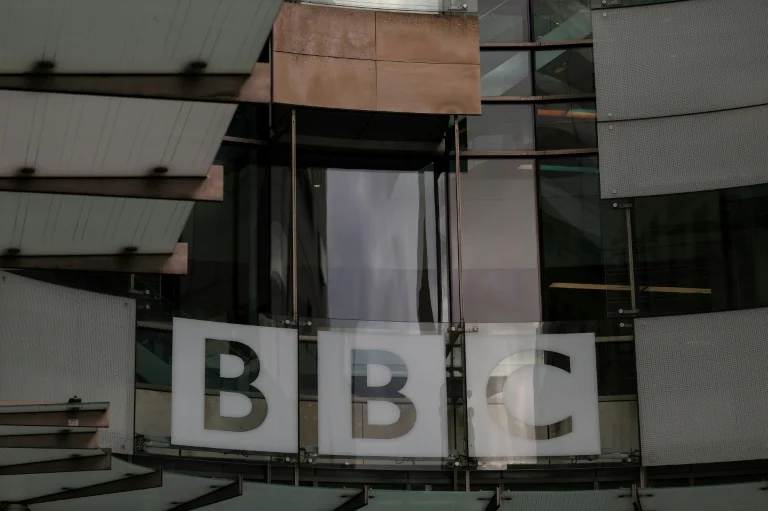 Judge sets February 2027 date for Trump’s $16b lawsuit against BBC - 1