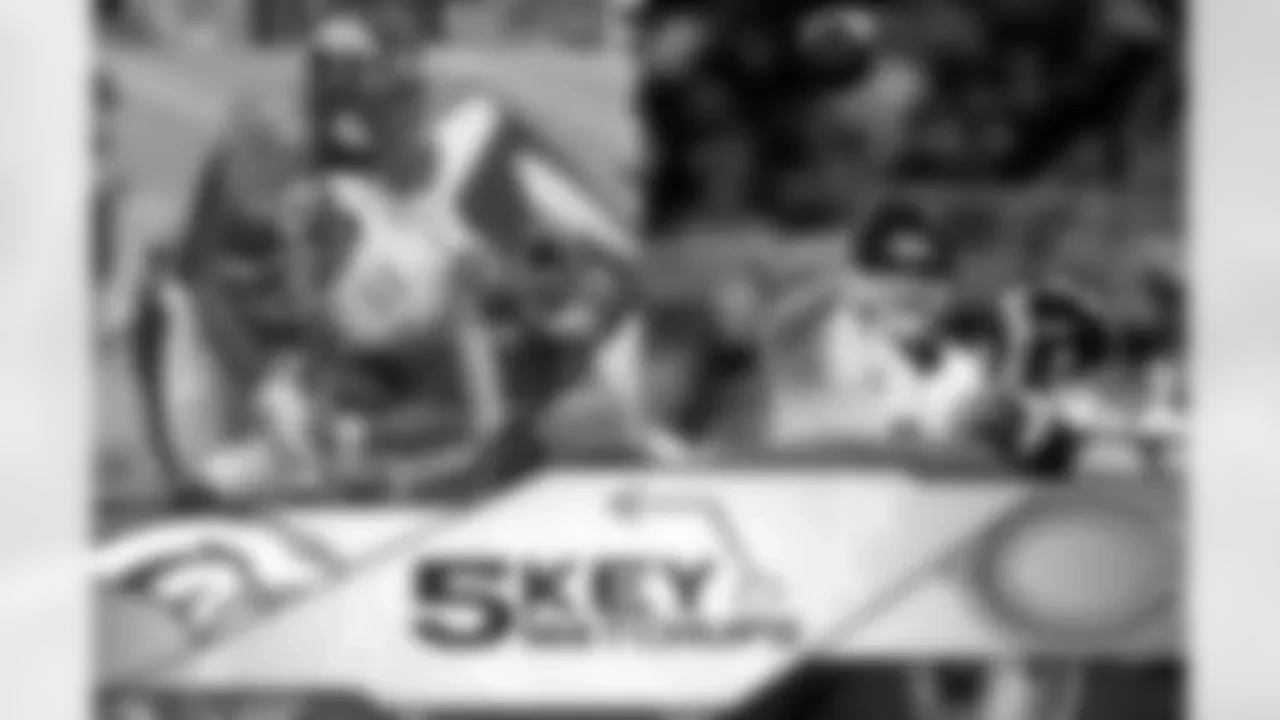 Broncos face $500k squeeze as five clubs circle Origin star; Bears target duo — Whispers - 1