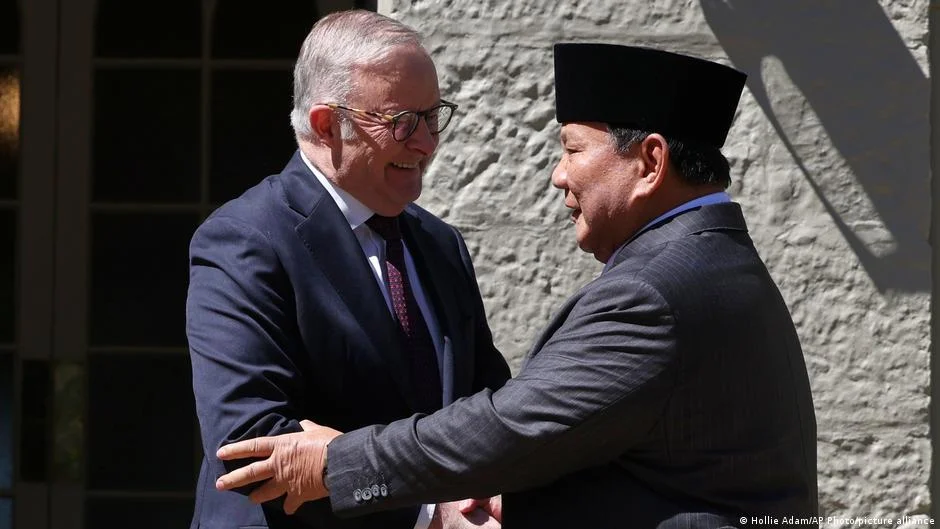 Australia news live: PM praises ‘very significant’ Indonesia security pact; Nationals MP holds hope for Coalition reunion - 4