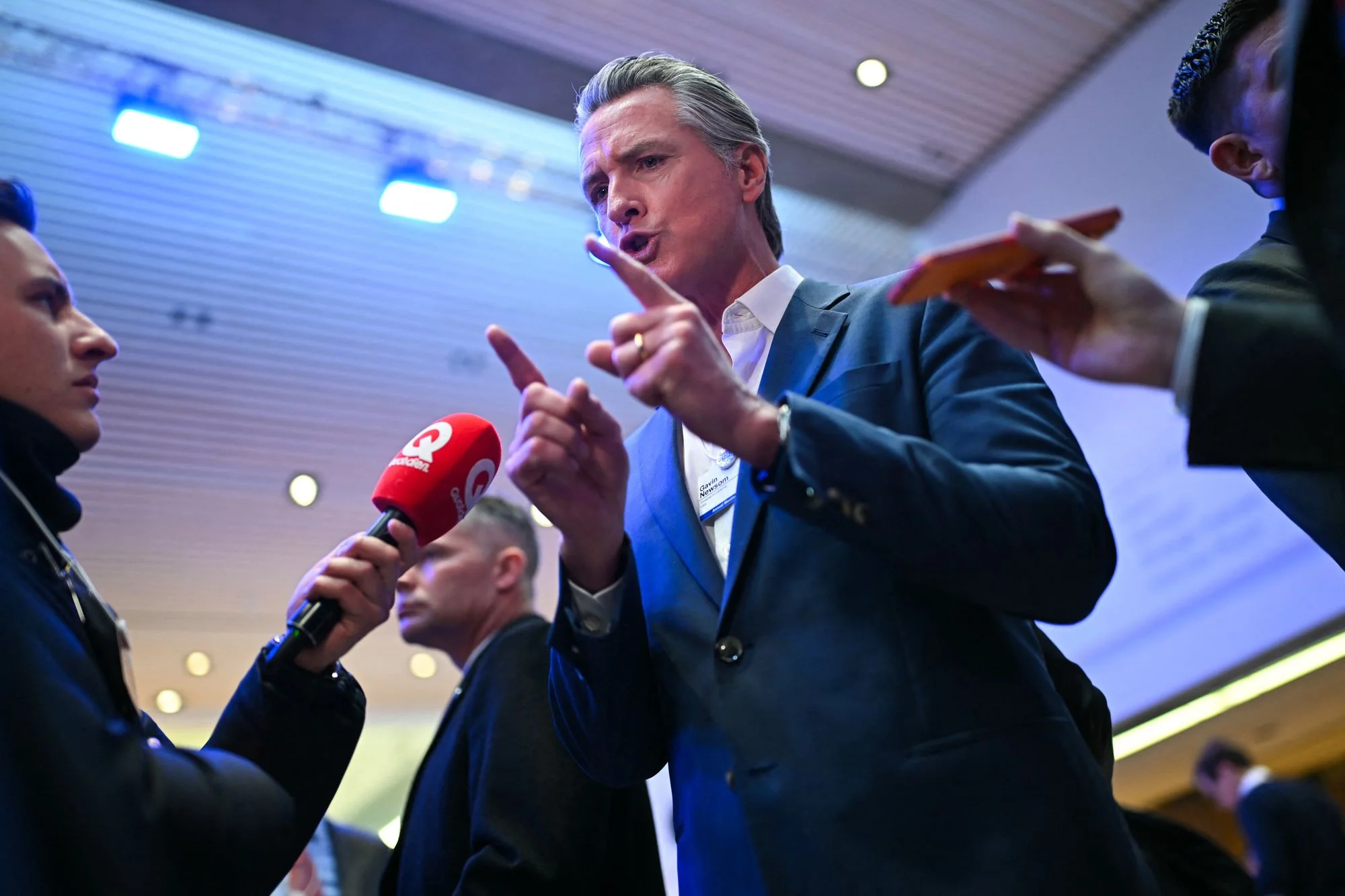 Trump Shares Video Portraying the Obamas as Apes - 3