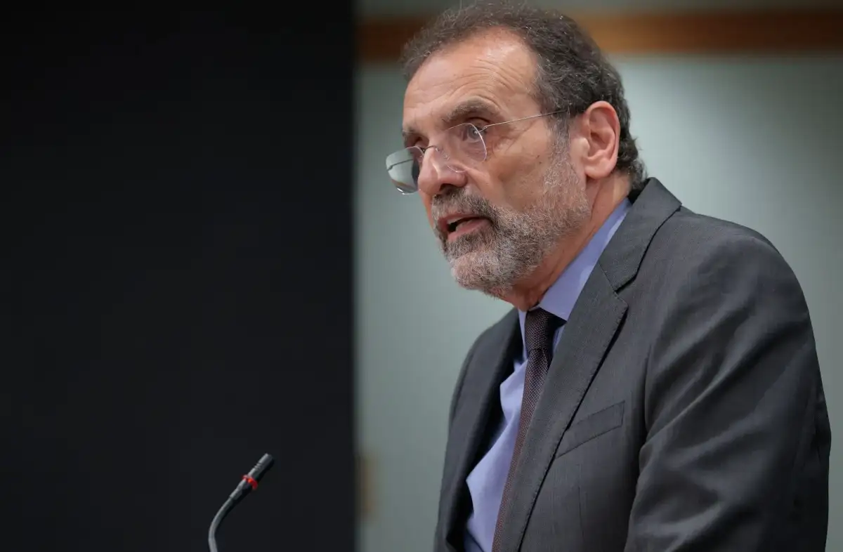 President's Ballroom Architect, Roasting in the Hot Seat... - 1