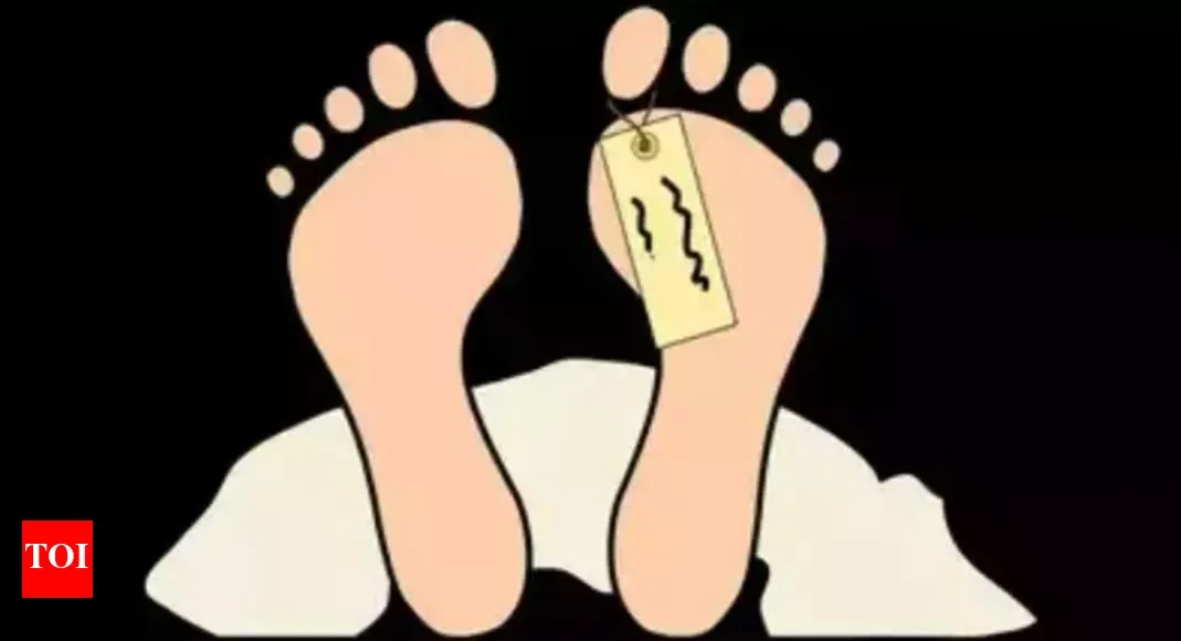 Tension prevails outside taluk hospital after 80-year-old woman dies in Sindhanur - 2