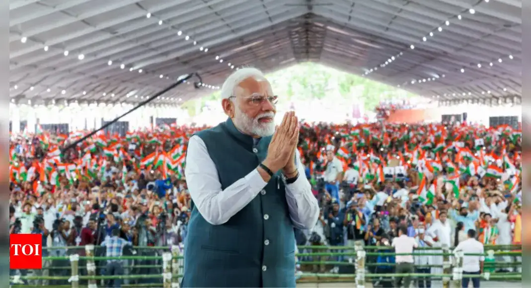 PM Modi urges voters to oust ‘nirmam’ TMC government from Bengal; promises six guarantees if BJP wins - 3