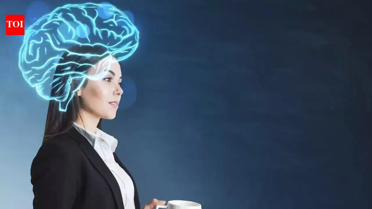 Neurologist shares five ways to protect your brain health - and reduce likelihood of developing dementia - 3