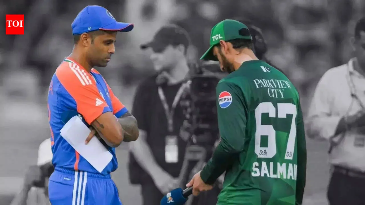 No handshake between India, Pakistan captains before T20 World Cup match - 4