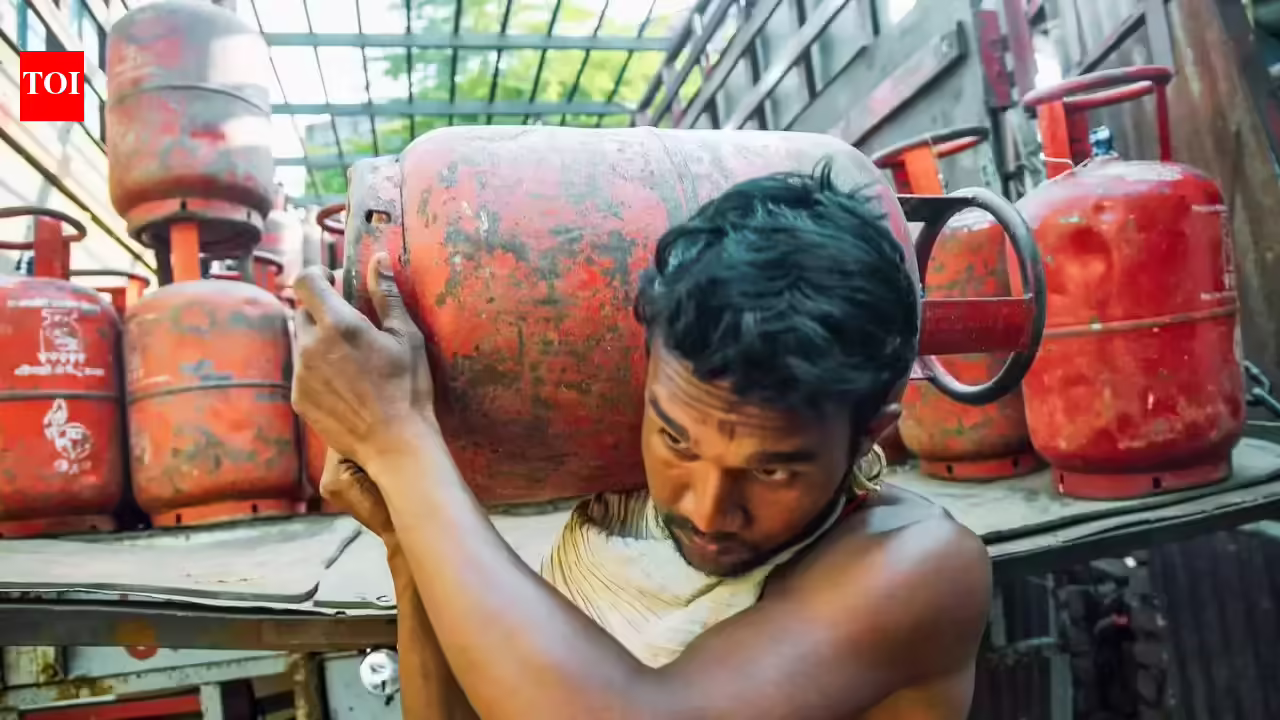 Heating oil prices are being driven by greed, not war | Letter - 4