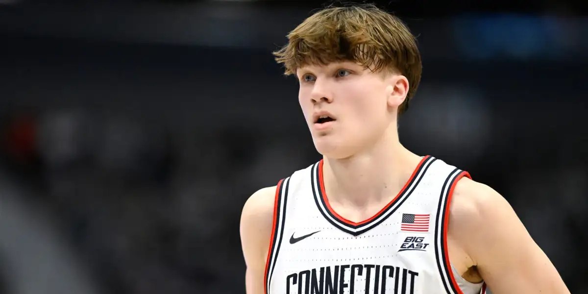 Welcome to Mullins Drive: How a small Indiana town is embracing its new March legend - 1