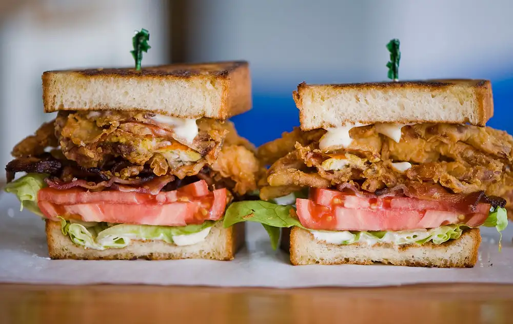 Soft-Shell Crab BLTs With Basil Aioli - 3