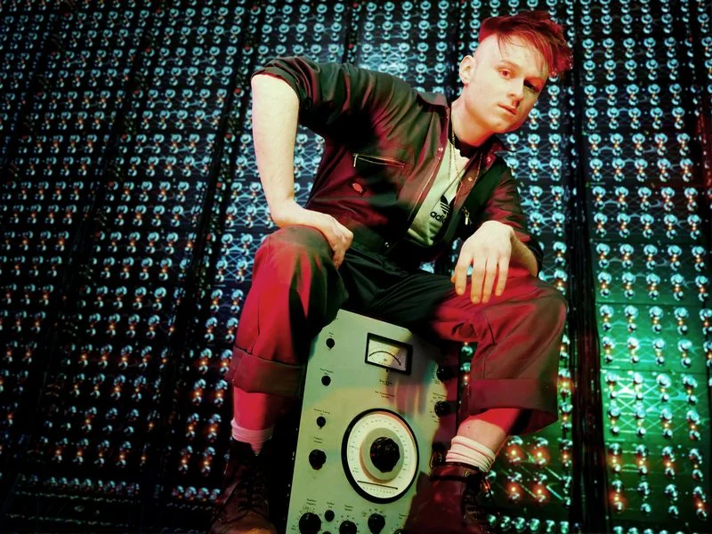 YouTuber and 'experimental' singer LOOK MUM NO COMPUTER to represent UK at Eurovision 2026 - 3