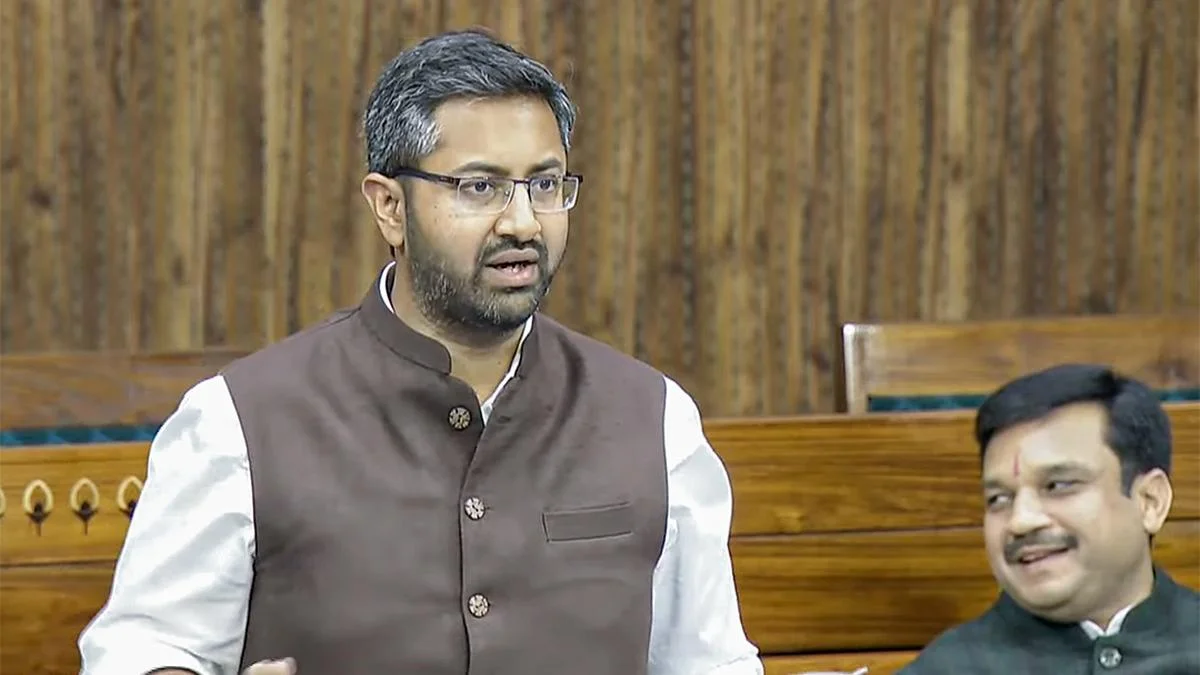 Plight of VSP widows comes to fore as officers’ association meets Visakhapatnam MP - 2