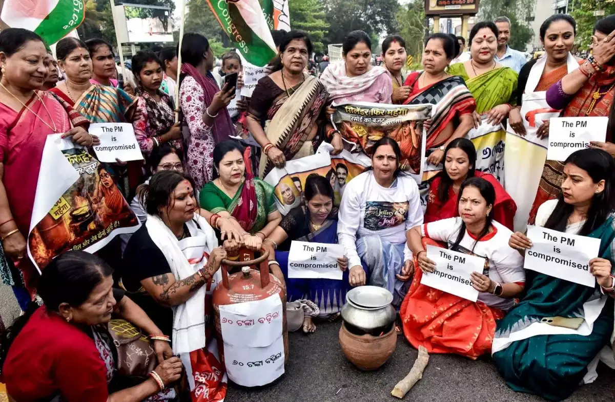 LPG shortage: Mysuru hoteliers ready to pay any price for a cylinder, but none is available - 2