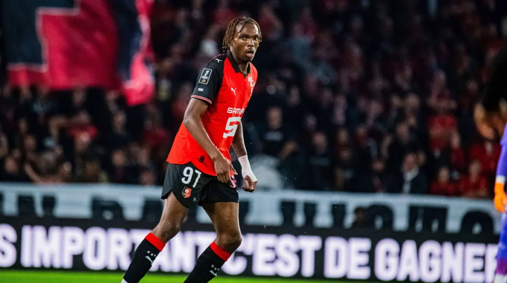 18-year-old Premier League prodigy's agent arrives for Liverpool talks - 3