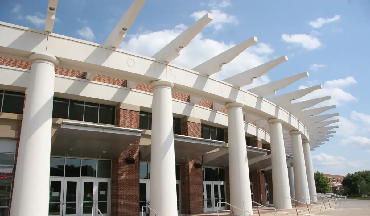 Aaron Roussel hired as women's basketball coach at Virginia after abrupt firing of Agugua-Hamilton - 3