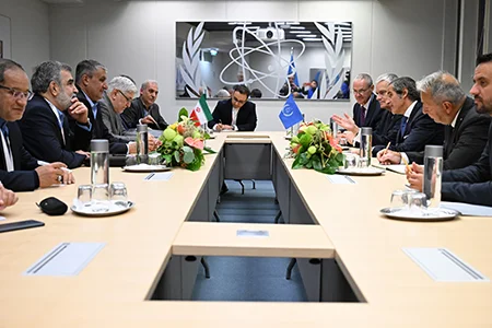 Iran and the U.S. lean into gunboat diplomacy as nuclear talks hang in balance - 4