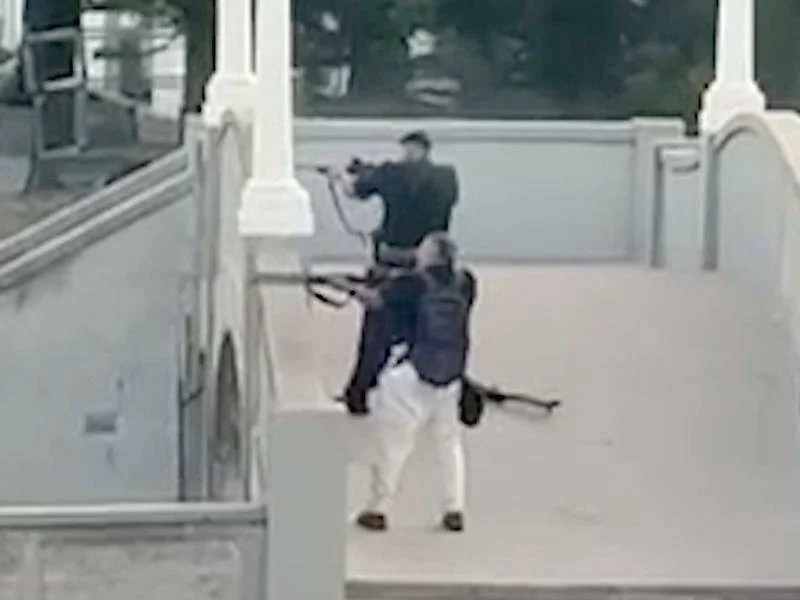 News live: record number of Australians starting degrees; accused Bondi shooter Naveed Akram appears in court - 4