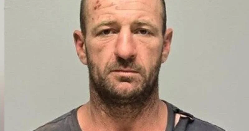 Police offer $250k reward to catch accused triple murderer - 3