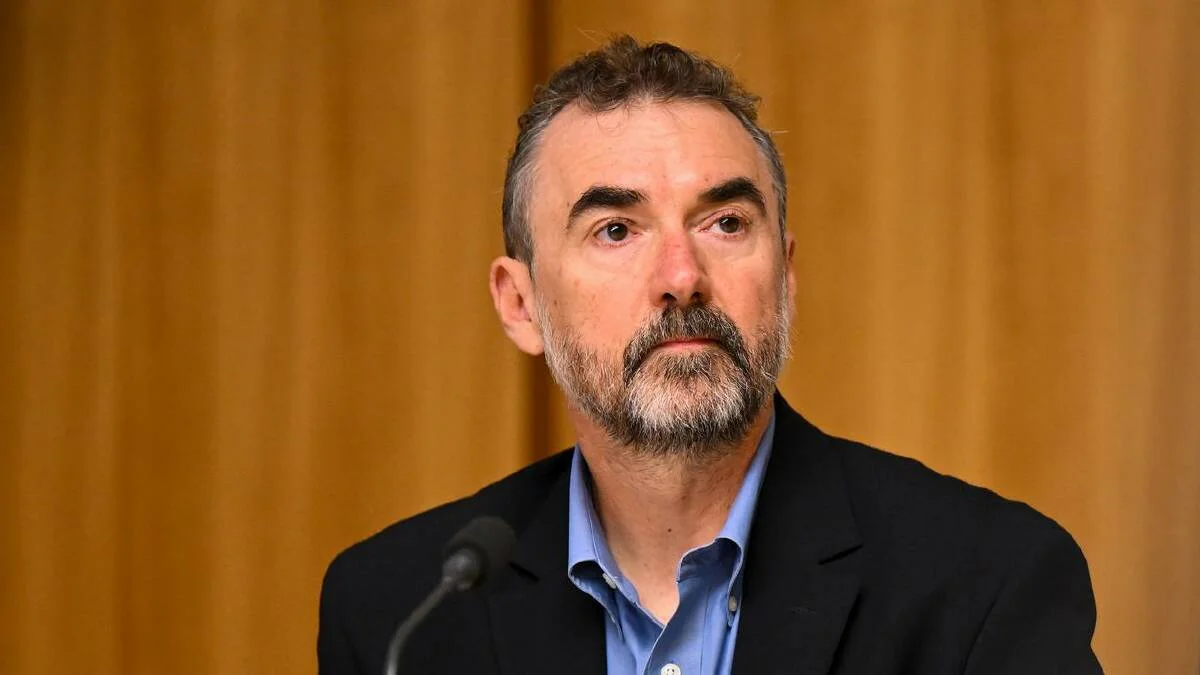 Australia news live: productivity roundtable urges Chalmers to be bold in May budget; federal police seize 28kg of cocaine hidden in luxury bus - 4