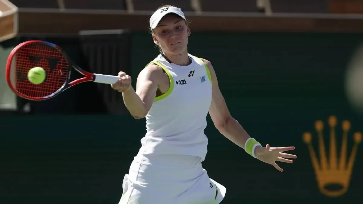 Aussie Gibson continues incredible rise - 1