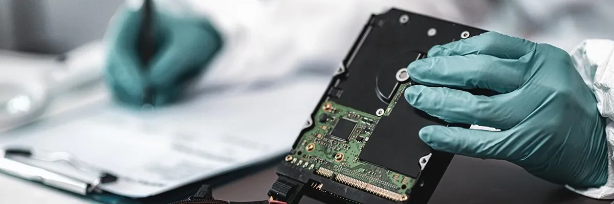 Liberal bill would force companies to simplify data access for police. No one knows the cost - 3